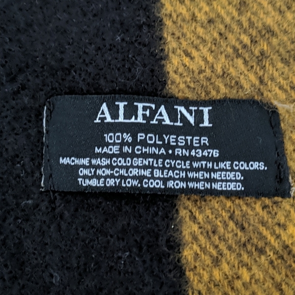 Alfani scarf - Picture 2 of 3